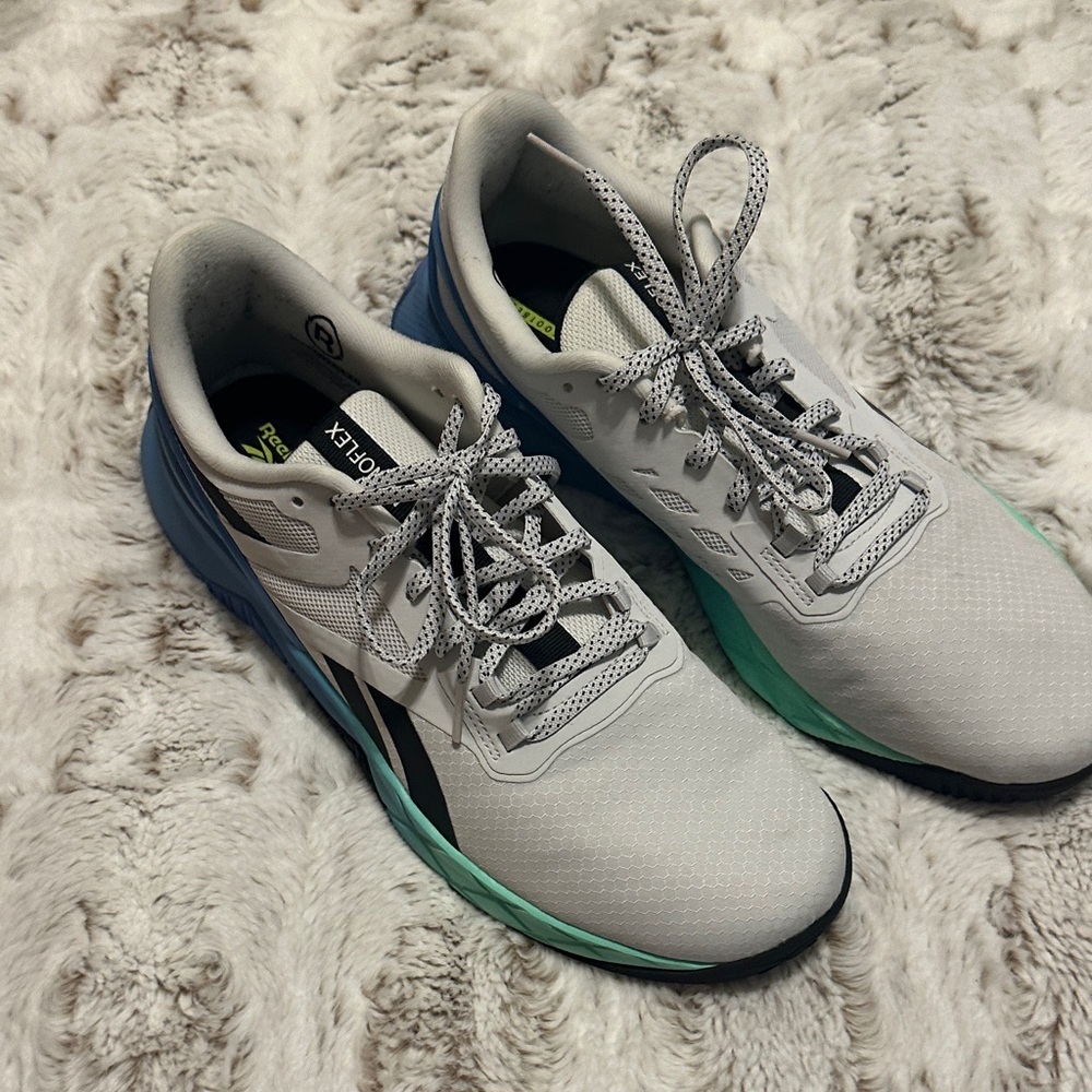 Reebok Men's Gray and Aqua Athletic Shoes